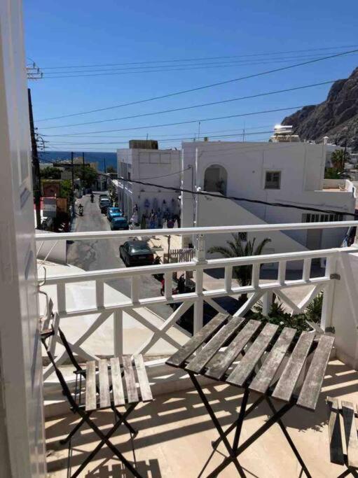 White Wave Studio 1 , 3Min Walk From Kamari Beach Exterior photo